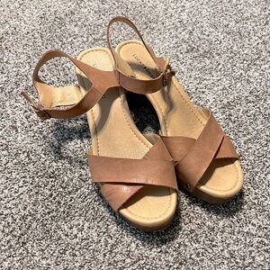 Lucky Brand Wood and Leather Heels size 9